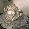 silver pearl on table ring resize